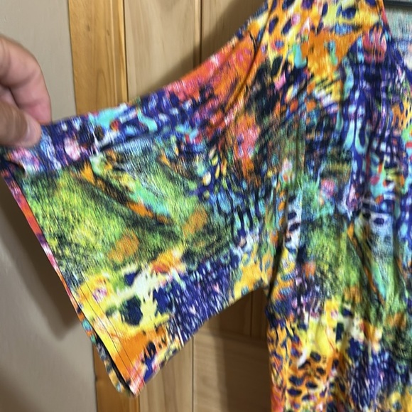 Peck & Peck Colorful Abstract Women's Top - Picture 4 of 4